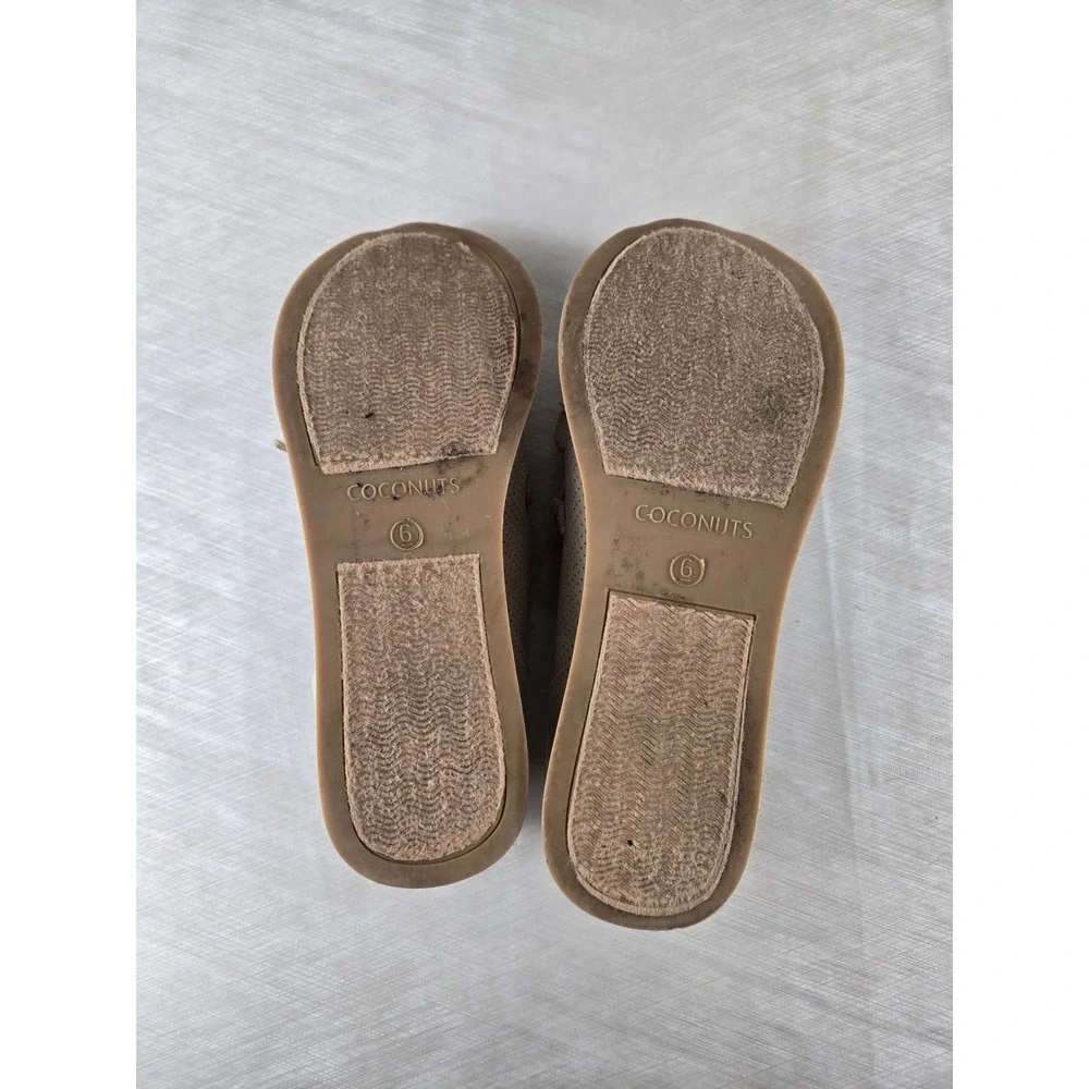 Coconuts‎ by Matisse Bess Tan Perforated Fringe Chain Platform Loafers Womens 6M